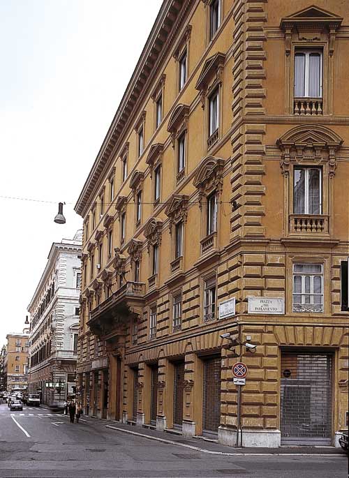 Palazzo Theodoli Bianchelli nella veduta d'angolo