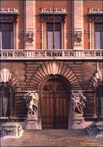 Fronte del palazzo realizzato da Basile