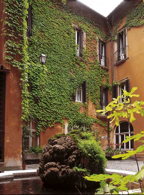 Veduta di un cortile interno